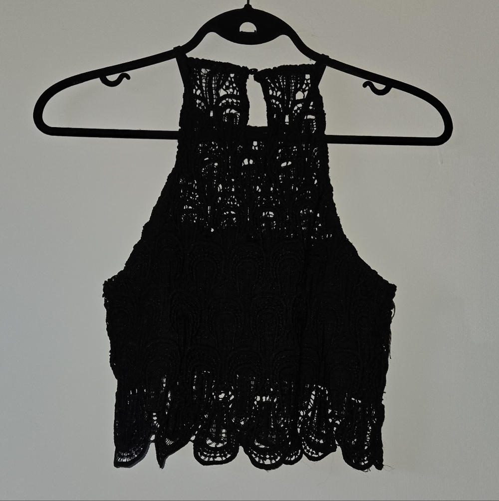 🎀Streetwear Society Black Lace Halter Top - Picture 3 of 4